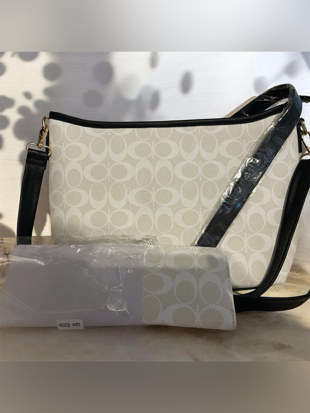 Inspired Elegant White Medium Tote Bag with Front Zip Pocket, New 🌟 with wallet